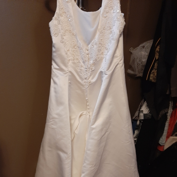 Wedding dress